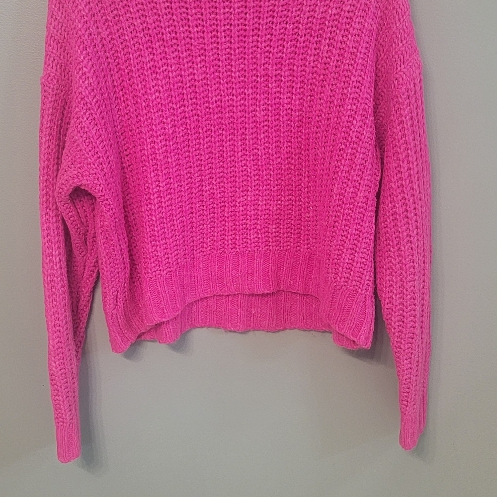 American Eagle Womensโ Hot Pink Crewneck ๐ Sweater Size Small - Picture 6 of 7